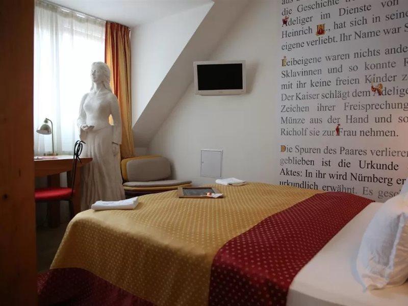 Hotel Drei Raben Nuremberg Bagian luar foto