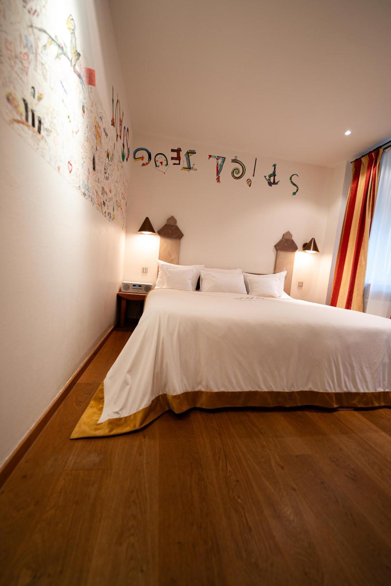 Hotel Drei Raben Nuremberg Ruang foto