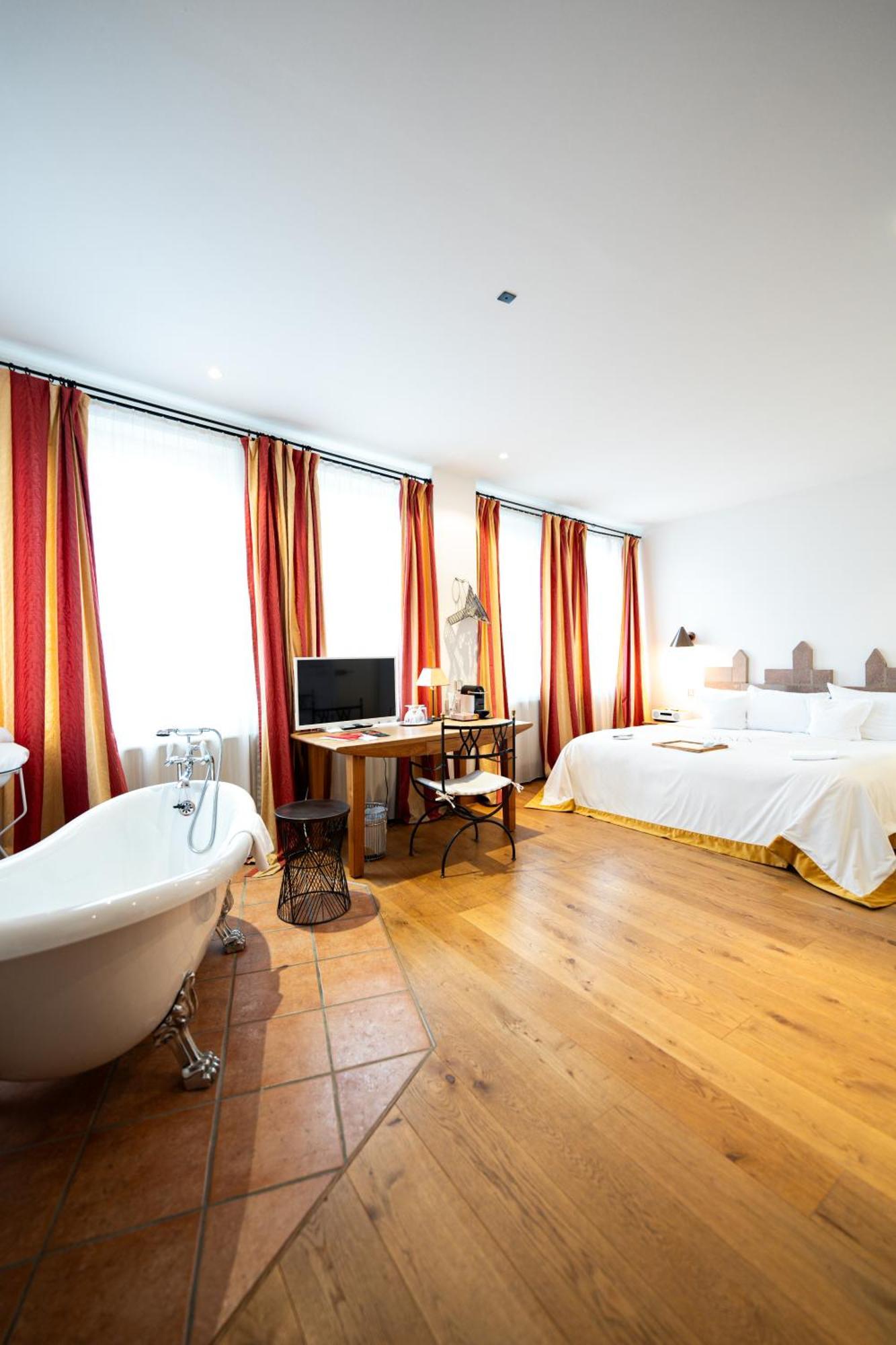 Hotel Drei Raben Nuremberg Bagian luar foto
