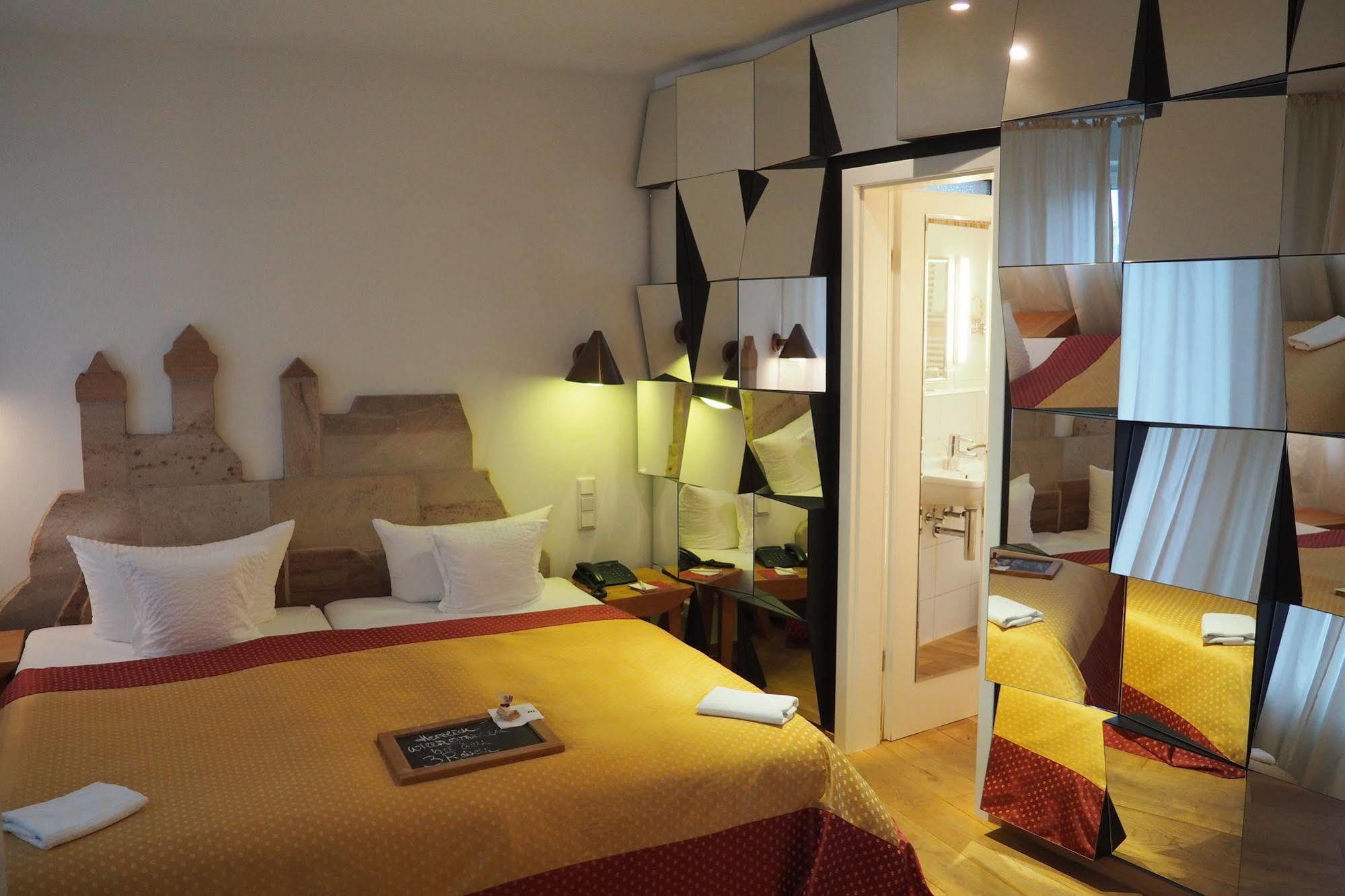 Hotel Drei Raben Nuremberg Bagian luar foto