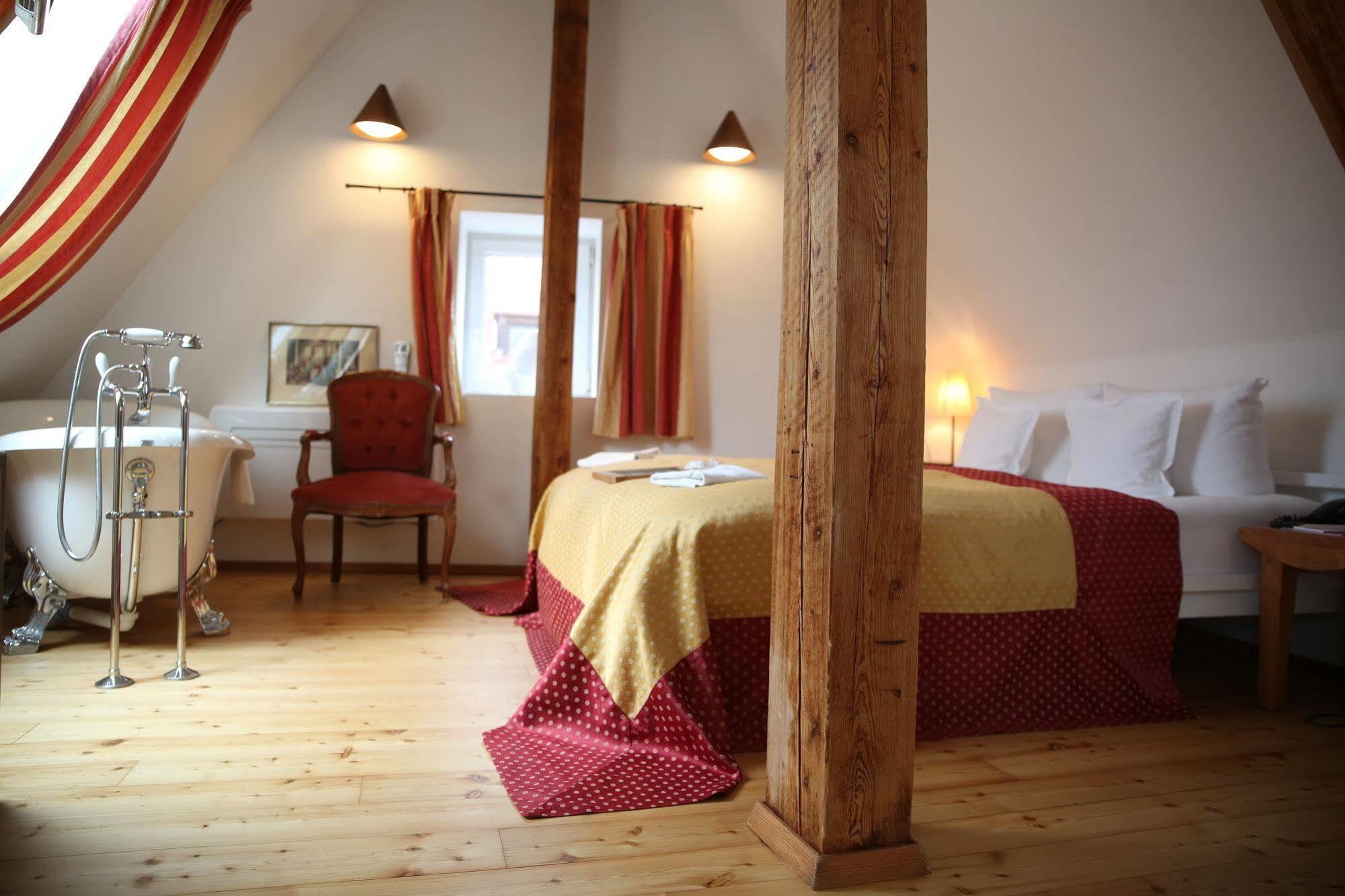 Hotel Drei Raben Nuremberg Bagian luar foto