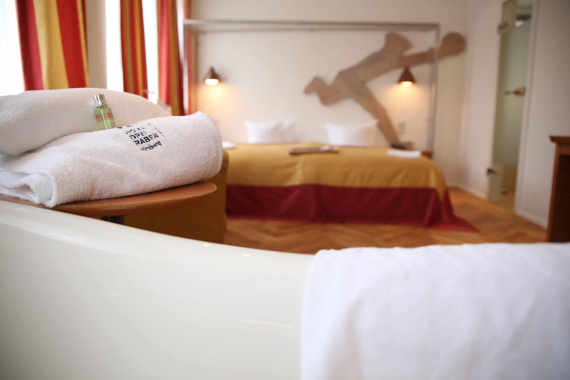Hotel Drei Raben Nuremberg Bagian luar foto